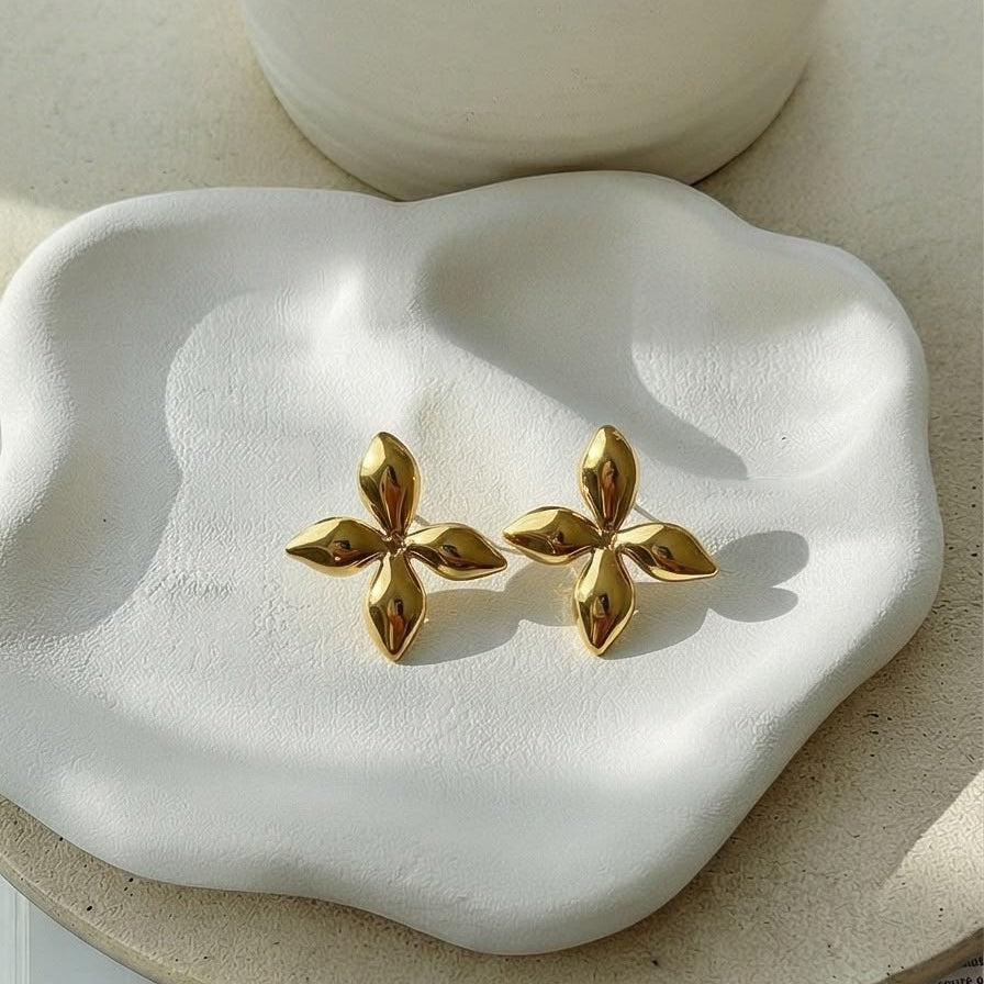 Aretes Lyra